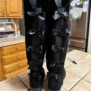 Torrid Boots-7W with wide calf tall with bows-black suede